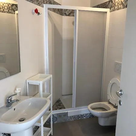 Giulio Cesare Apartment&rooms Бари