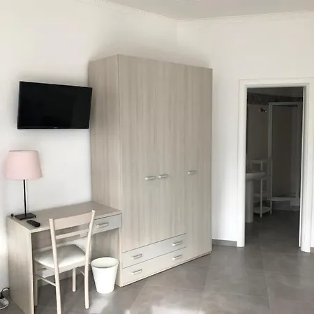 Giulio Cesare Apartment&rooms Отель типа 